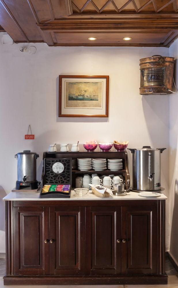 Hydroussa Hydra Hotel